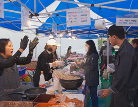 권선종합시장 족발옥상맥주축제 이미지